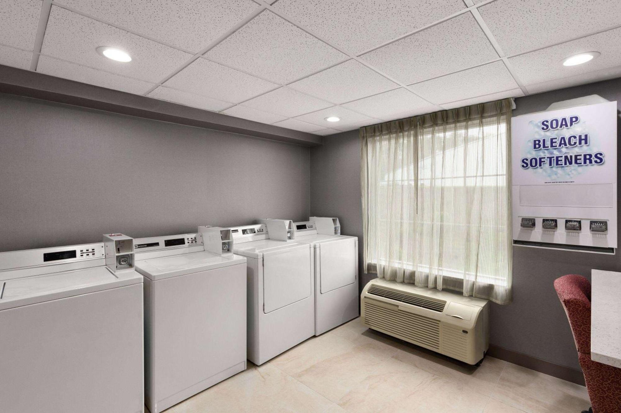 Hawthorn Extended Stay By Wyndham Ноксвілл Екстер'єр фото